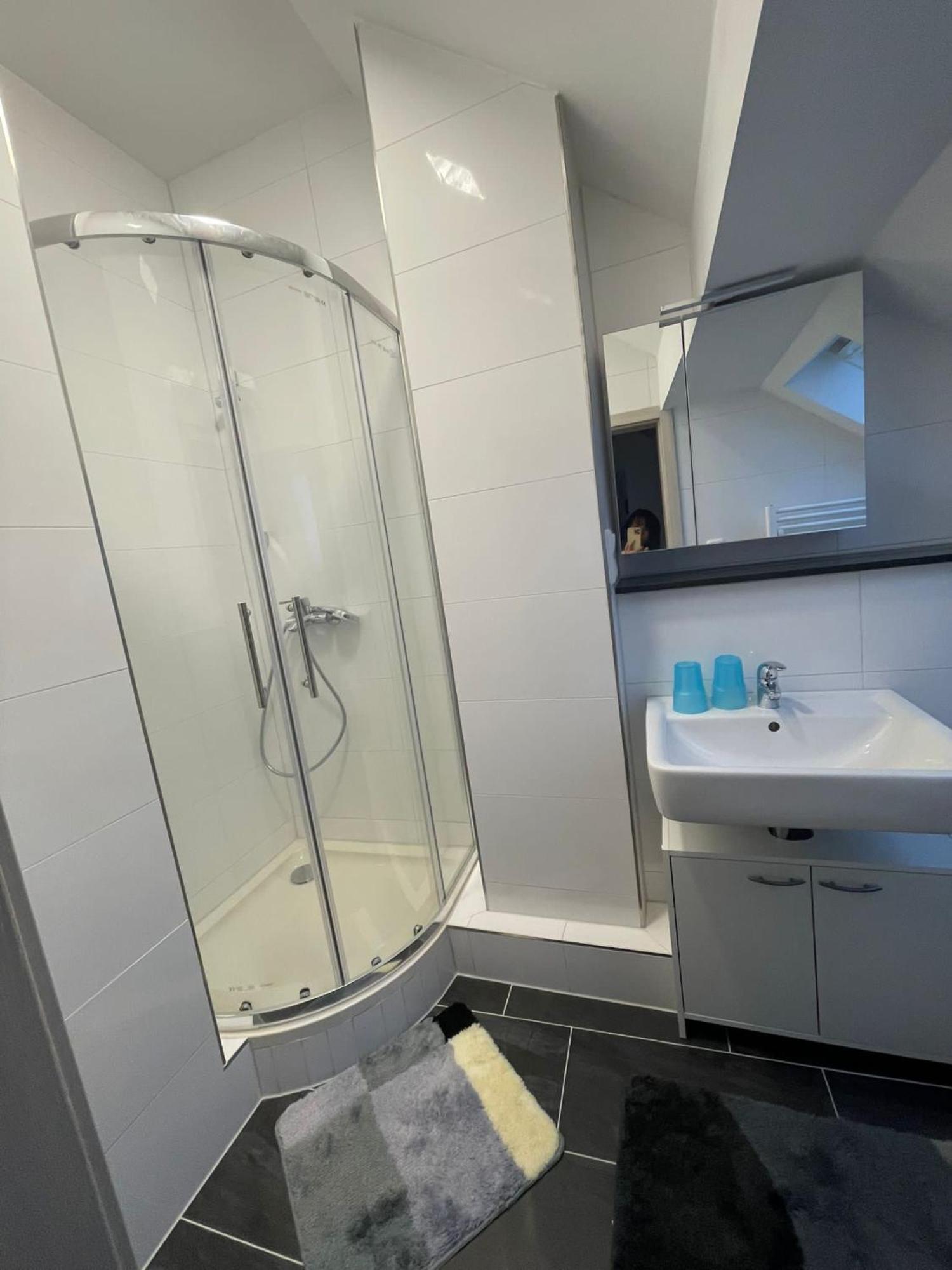 Luis Apartment Ruesselsheim D1 Hassloch  Eksteriør bilde