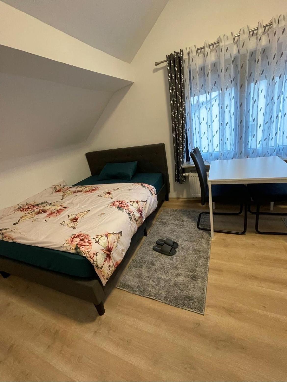 Luis Apartment Ruesselsheim D1 Hassloch  Eksteriør bilde